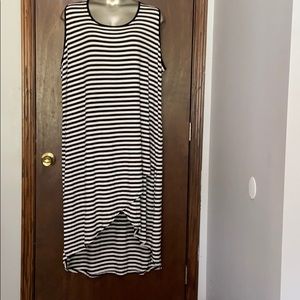 NWT Avenue Black White Striped Maxi Sun Dress